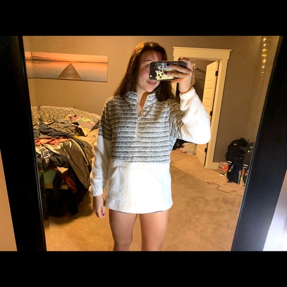 Fully pullover - Picture 2 of 2